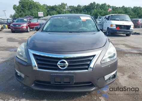 2015 Nissan Altima 2.5/S/Sv/Sl z USA, uszkodzony, nr VIN 1N4AL3AP0FC567623